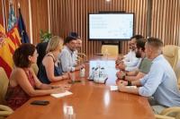 Imagen del alcalde de Alicante en la reunión celebrada con Jovempa en el Ayuntamiento