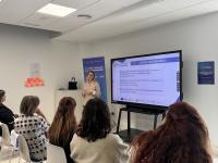 Imagen de la concejala de Empleo y Formación, Mari Carmen de España, en ediciones anteriores de las Lanzaderas de Empleo