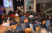 Conferencia en el CMA de la médico Charo Ricart