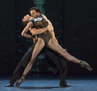 Escena de "Carmen", con Víctor Ullate Ballet