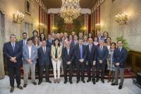 Fotografía de los miembros de la actual Corporación del Ayuntamiento de Alicante, en el último pleno de la legislatura 2011-2015.