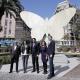 La escultura ‘La Mariposa’ de Manolo Valdés ya luce en su nueva y definitiva ubicación, la Plaza de Galicia