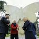 El alcalde, Hortensia Herrero, Mari Carmen Sánchez y José Luis Berenguer, ante la obra