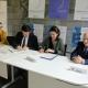 El alcalde de Alicante, Luis Barcala, y la concejala de Empleo, Mari Carmen de España, en la firma del convenio de colaboración