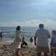 La concejala de Turismo, Ana Poquet, durante su visita a la Playa de Agua Amarga