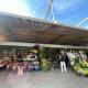 Imagen de los puesto de Flores del Mercado Central de Alicante