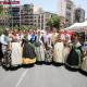 Imagen de las autoridades junto al alcalde de Alicante, Luis Barcala, y las Belleas y Damas del Foc en la tercera mascletà