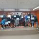 Imagen de  la concejala de Bienestar Social, Begoña León, junto con alumnos de un taller